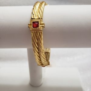 Fashionable Costume Gold Bracelet